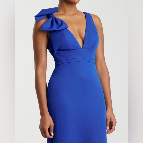 MAC DUGGAL Royal Blue Sleeveless V Neck Bow Detail Gown 4 - Picture 4 of 9